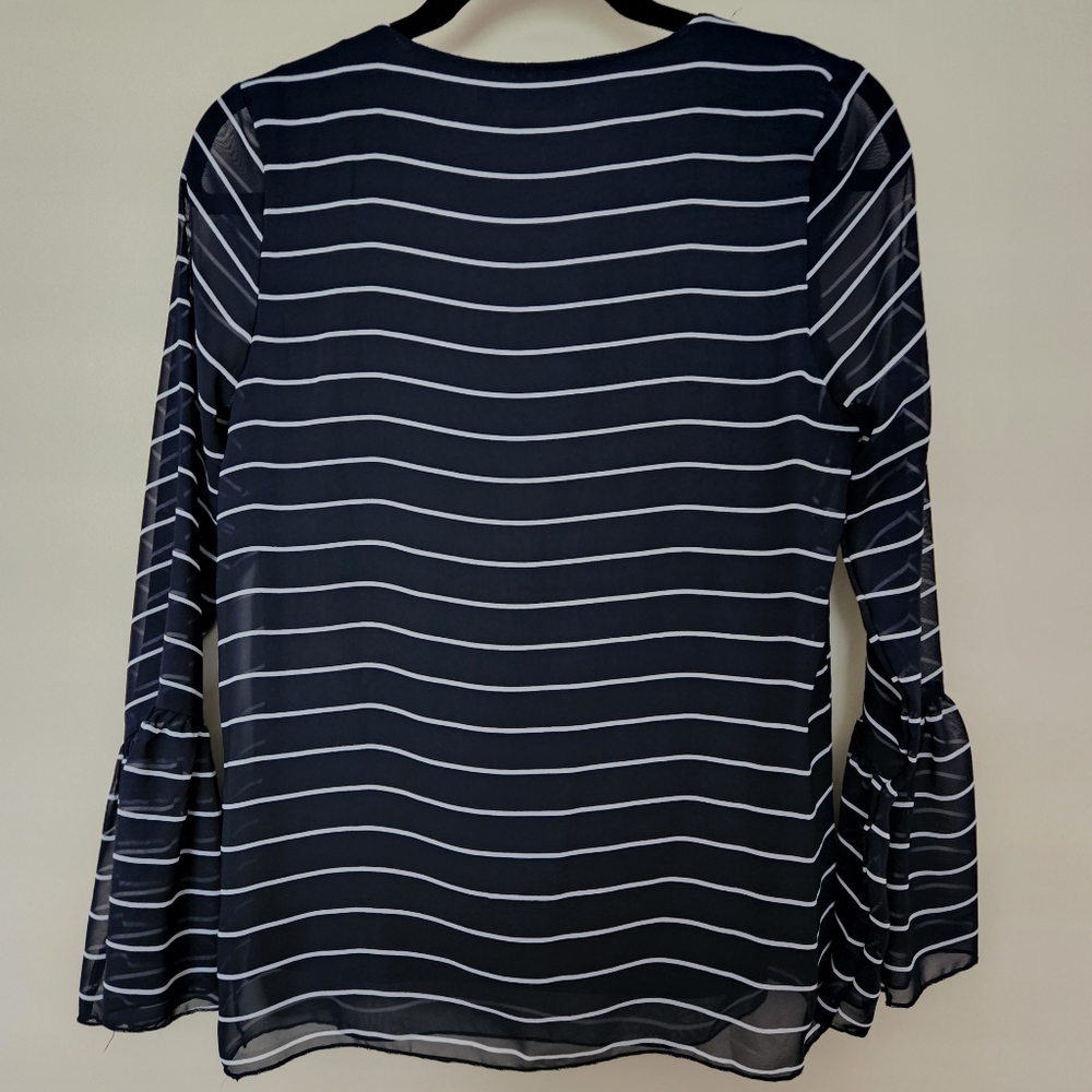Banana Republic Bell Sleeve Blouse ~NAVY ~XS - Picture 2 of 7